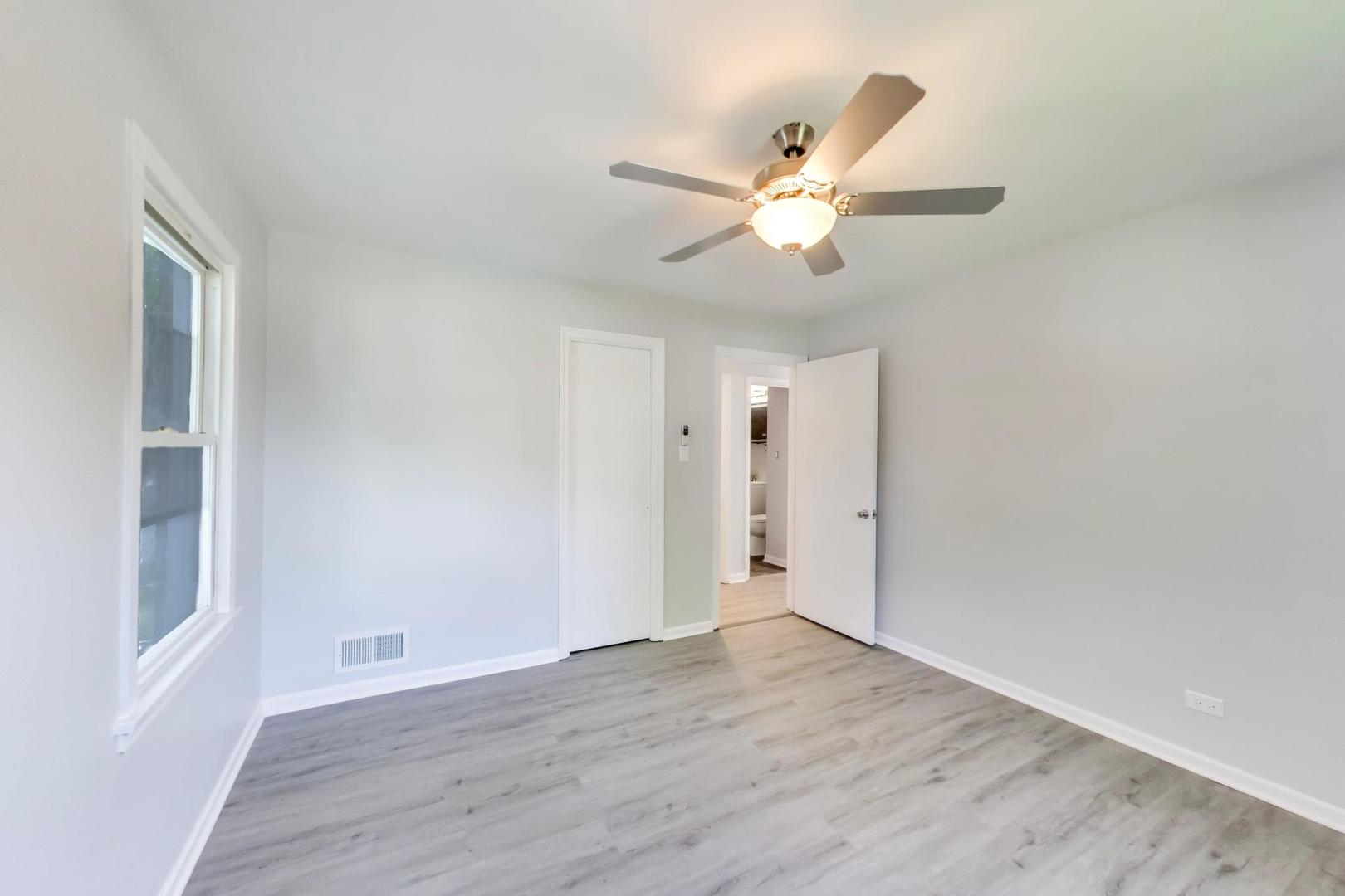 3443 Monroe Street Lansing, IL 60438 - Photo 13 of 34