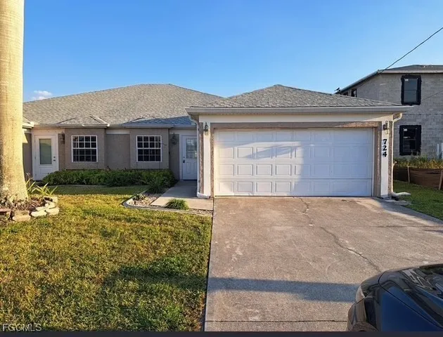 $1,750 | 724 Southwest 35th Street, Cape Coral, FL 33914