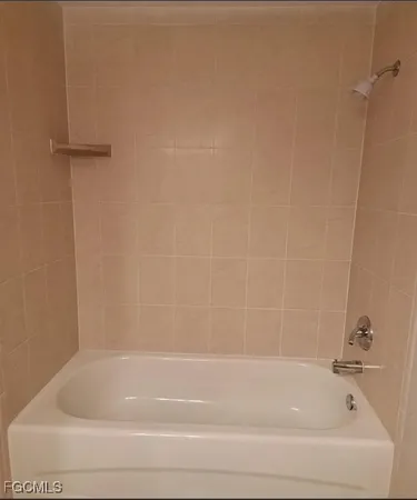 $1,700 | 724 Southwest 35th Street, Cape Coral, FL 33914