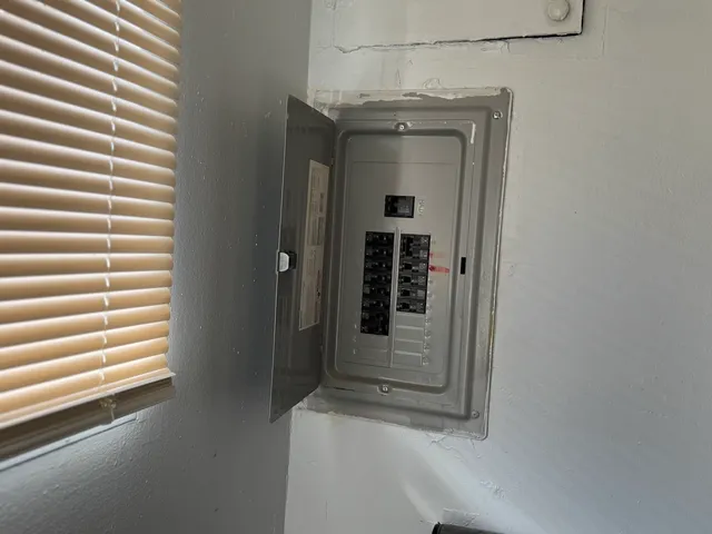 $140,000 | 9713 South Van Vlissingen Road, Chicago, IL 60617