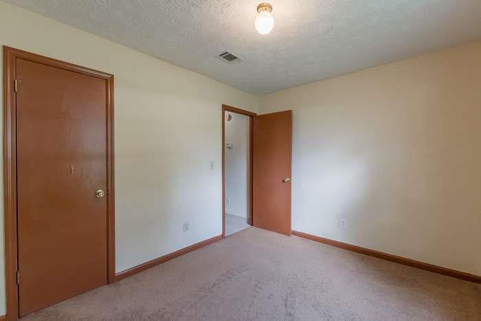 4174 Warren Road Flowery Branch, GA 30542 - Photo 28 of 37 Gallery Image 28