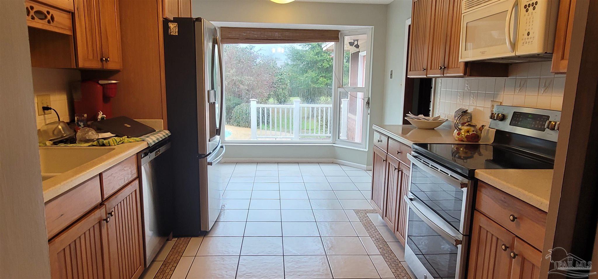 7370 Frank Reeder Road Pensacola, FL 32526 - Photo 13 of 29 Gallery Image 13