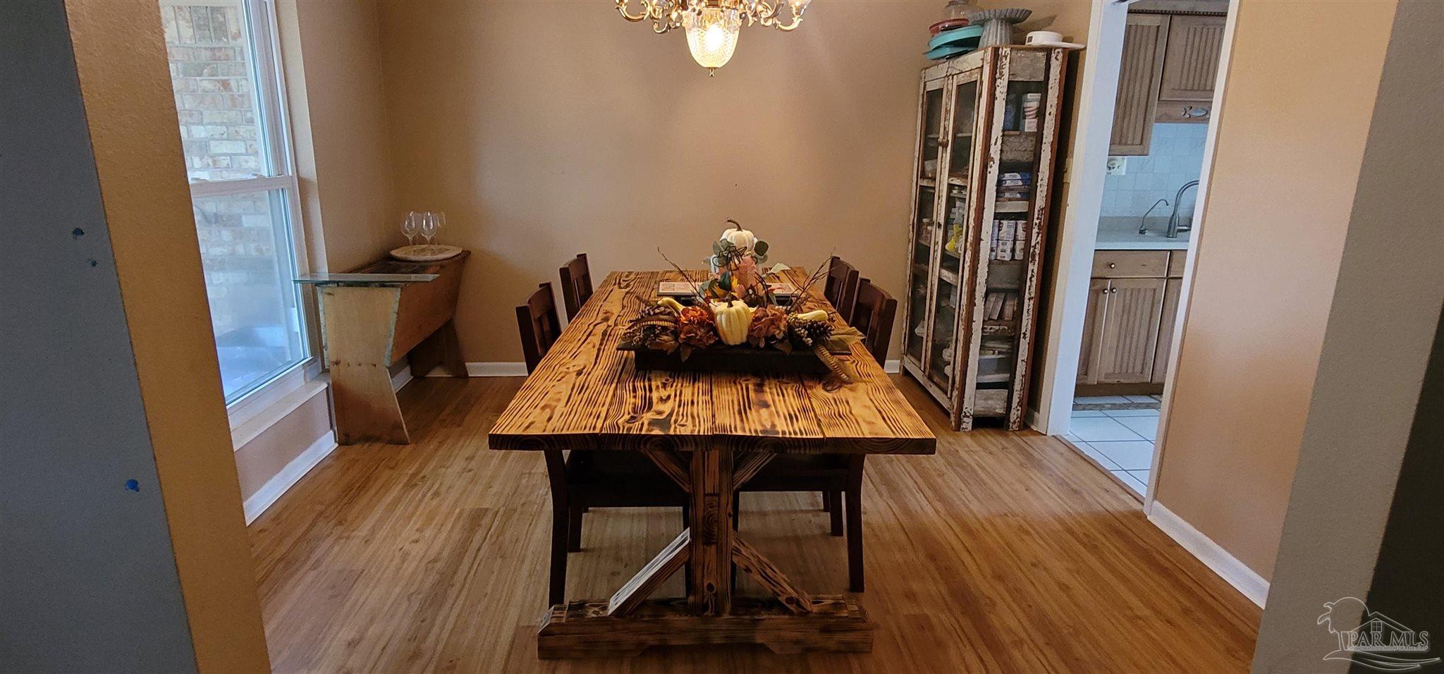 7370 Frank Reeder Road Pensacola, FL 32526 - Photo 18 of 29 Great space for family dinners