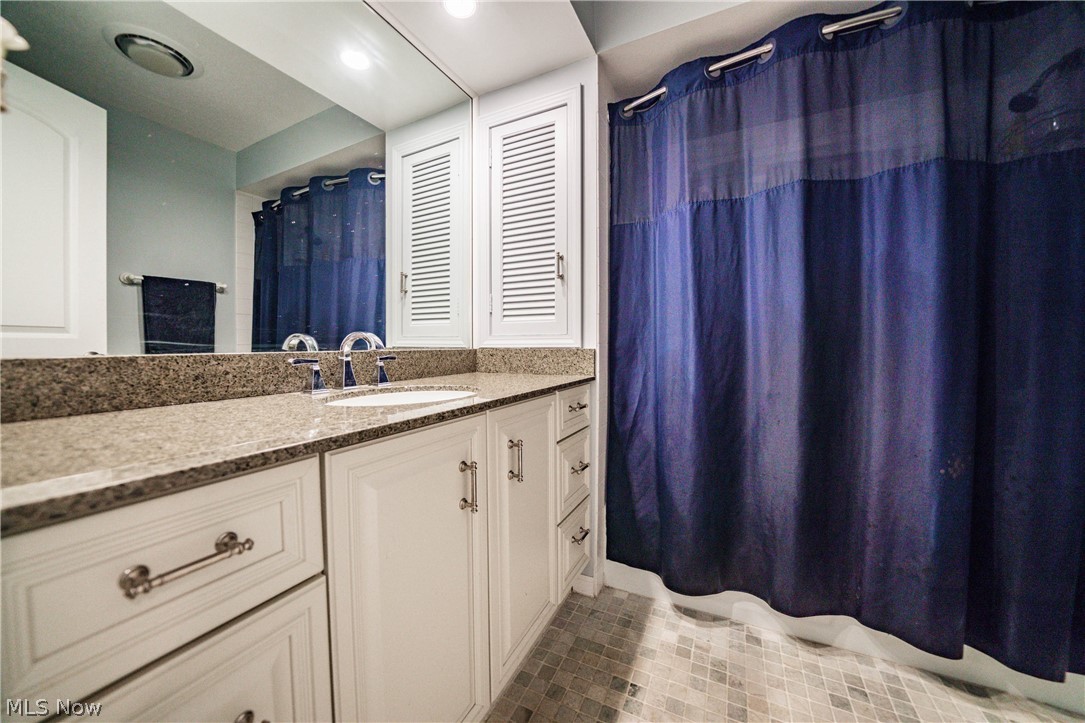 1092 Canyon View Road Northfield, OH 44067 - Photo 22 of 35