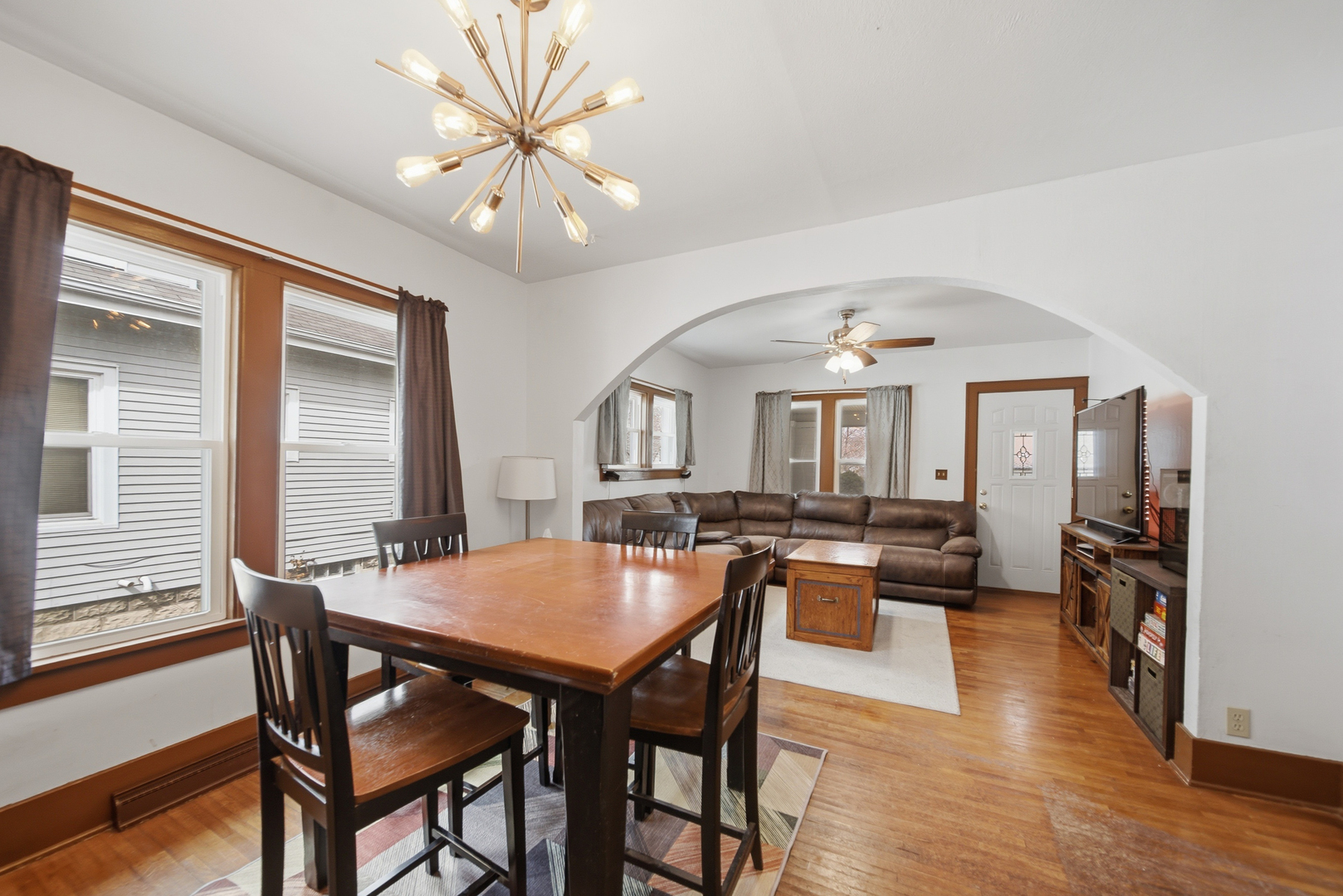 318 Spruce Street Dixon, IL 61021 - Photo 6 of 25 a dining room with furniture window and wooden floor