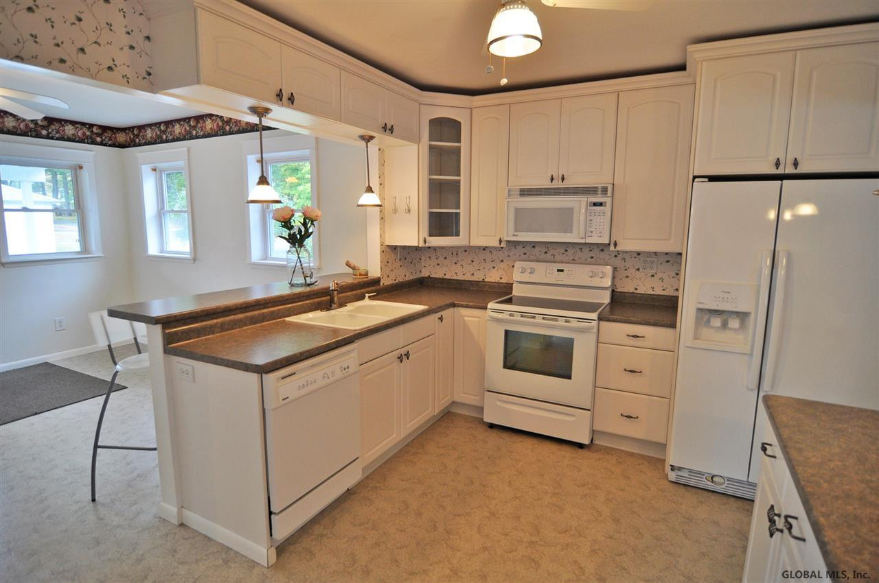 14 Stewart Point Road Schodack, NY 12123 - Photo 5 of 25 Photo 5