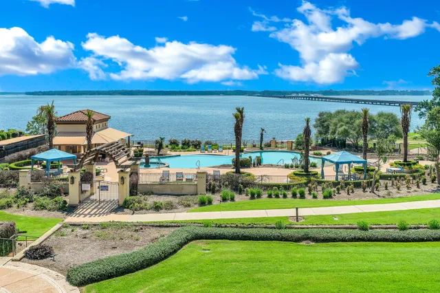 $280,000 | 17040 West Fm 1097 Road, Unit 6202, Montgomery, TX 77356