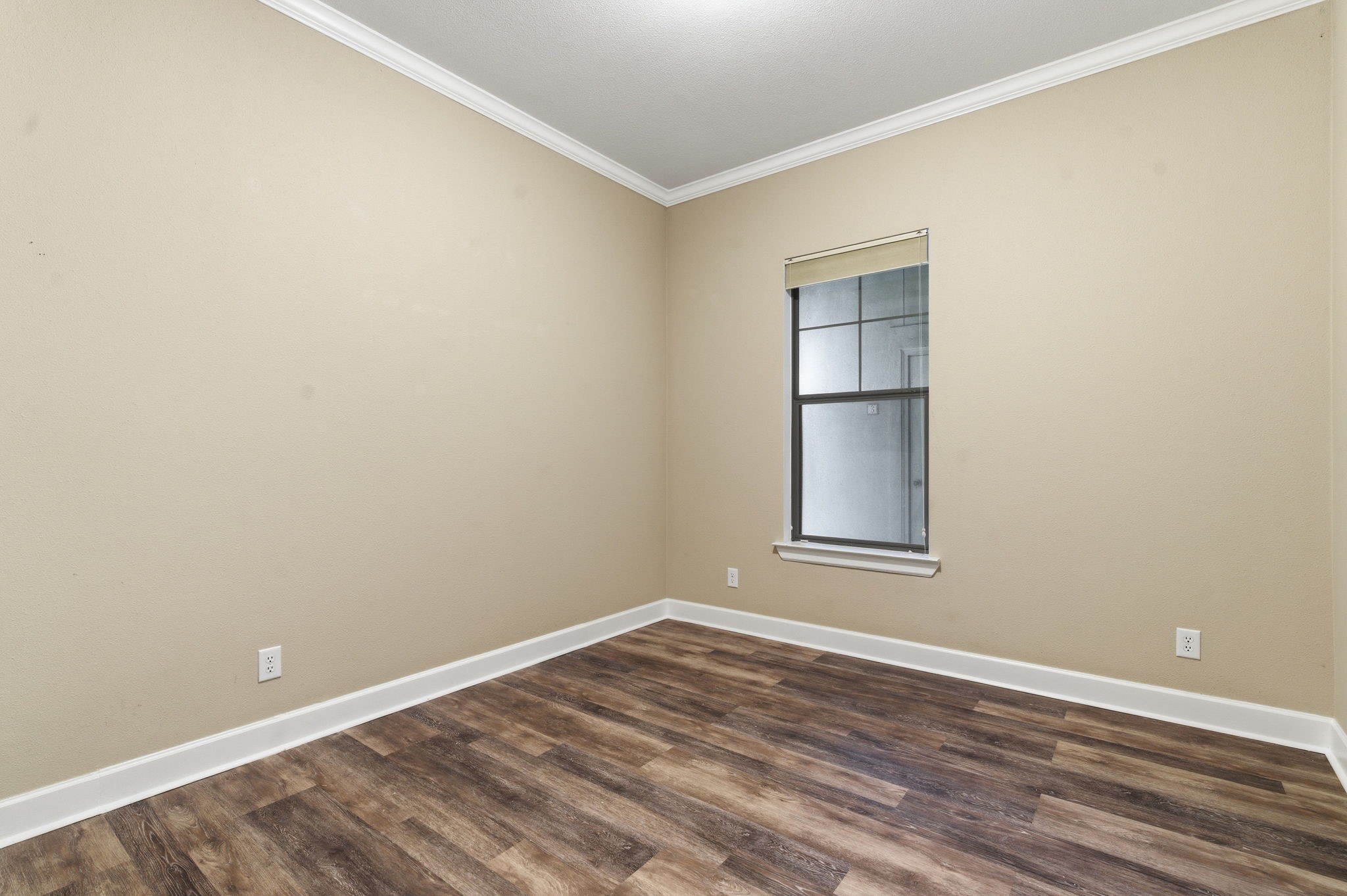 17040 West Fm 1097 Road, Unit 6202 Montgomery, TX 77356 - Photo 16 of 24 2nd Bedroom