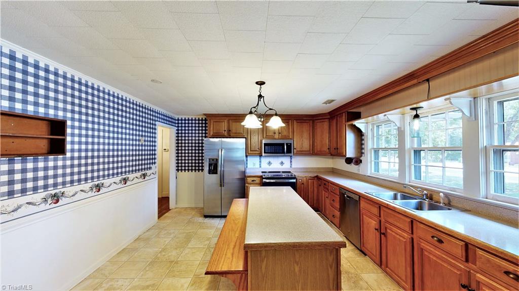 400 Horneytown Road High Point, NC 27265 - Photo 3 of 15 Gallery Image 3