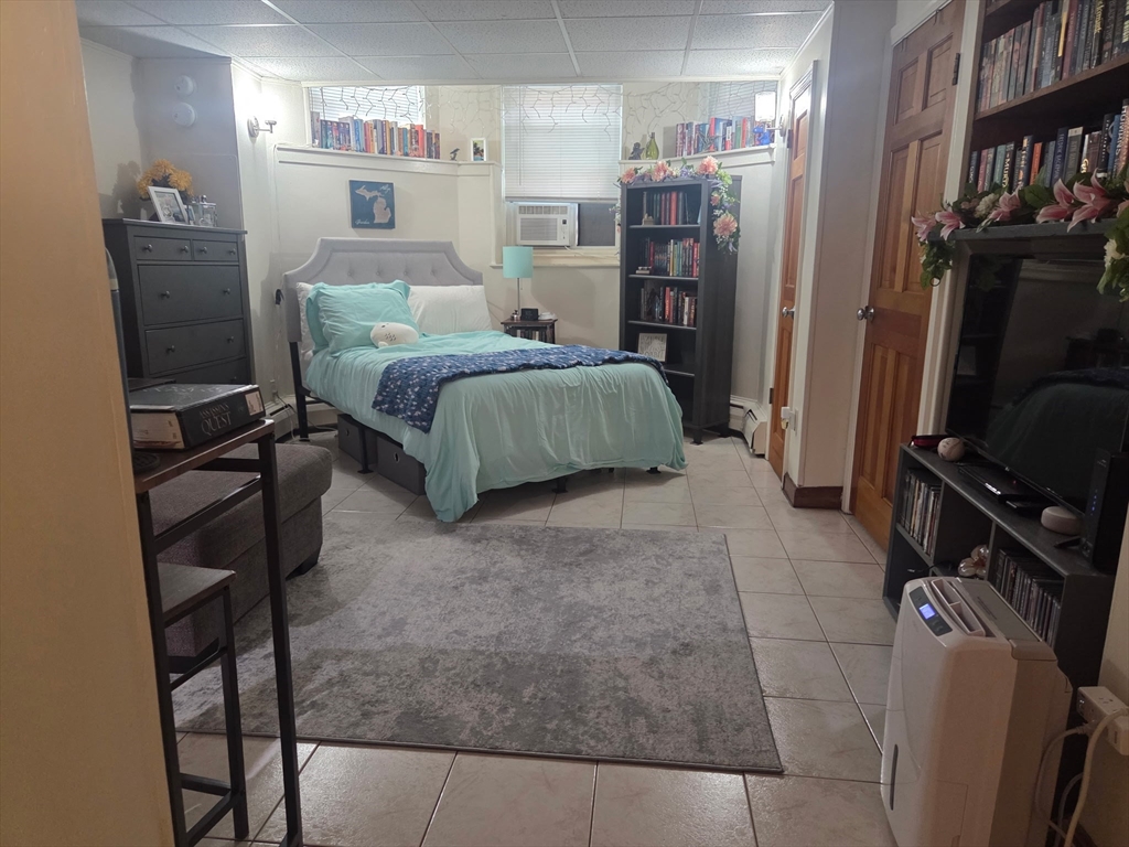 907 Beacon Street, Unit 1 Boston, MA 02215 - Photo 2 of 16