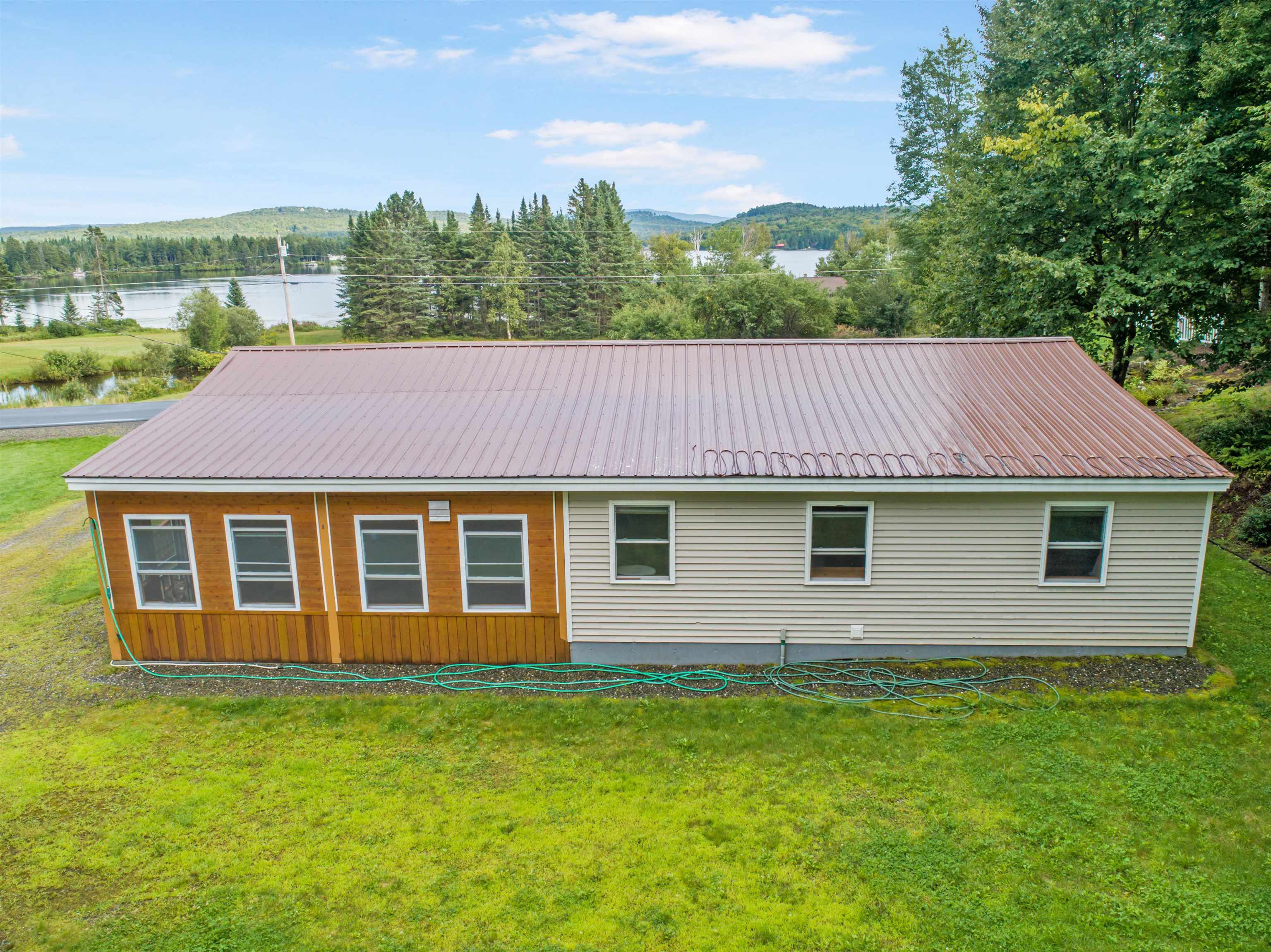 617 Back Lake Road Pittsburg, NH 03592 - Photo 4 of 32