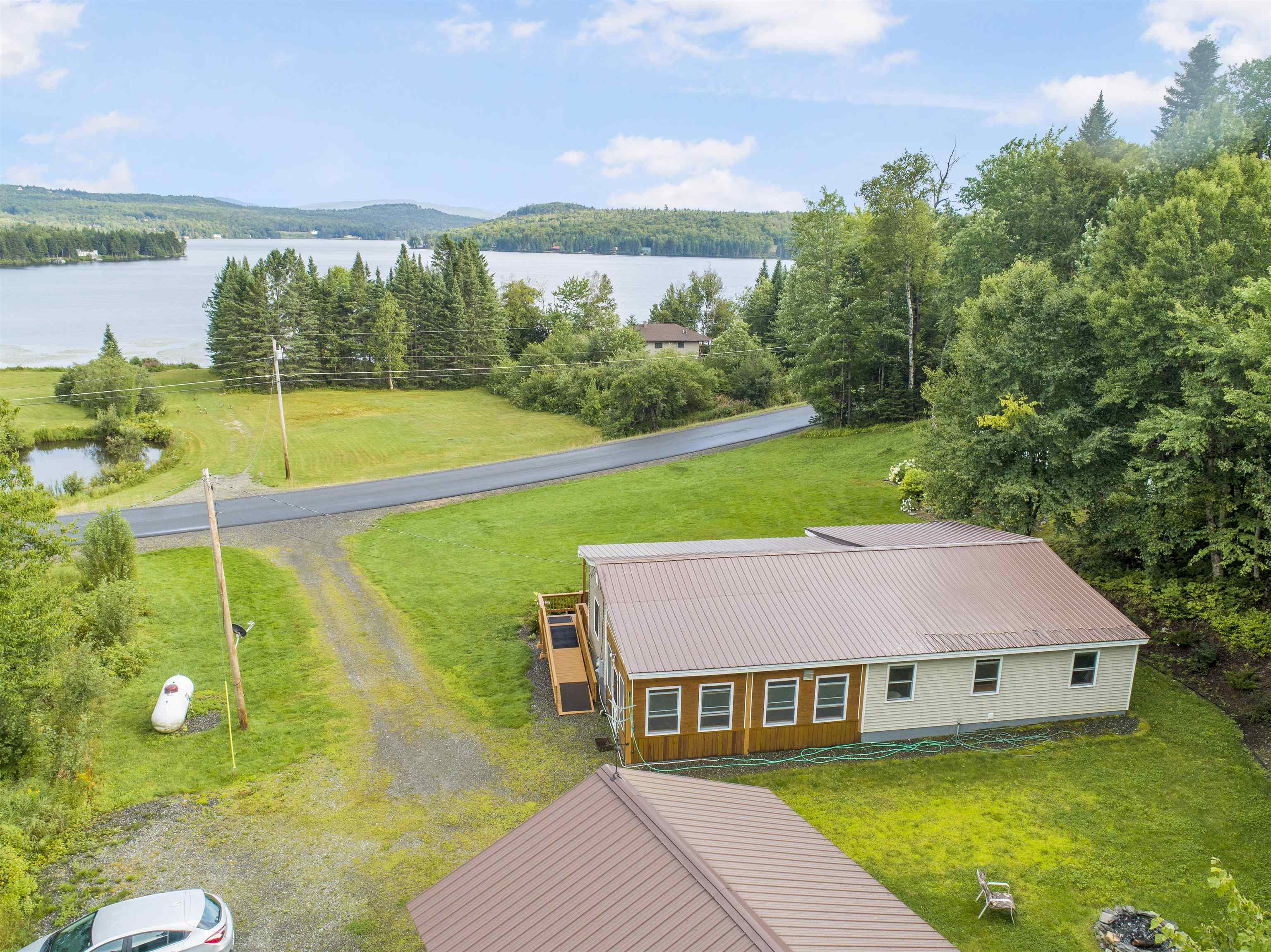 617 Back Lake Road Pittsburg, NH 03592 - Photo 10 of 32