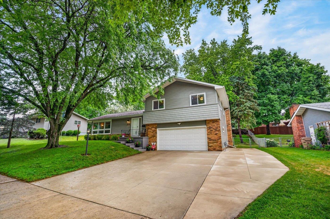 5318 Kingsbridge Road Madison, WI 53714 - Photo 2 of 47