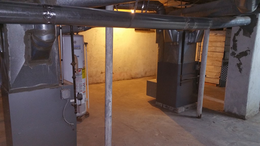 35 Kenberma Road Boston, MA 02124 - Photo 16 of 17 a view of walk in closet