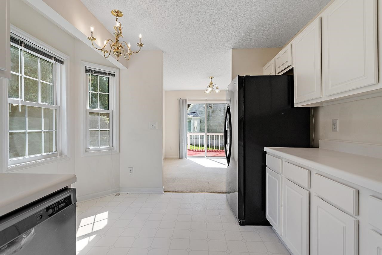 3201 Planet Drive Raleigh, NC 27604 - Photo 21 of 33 Kitchen
