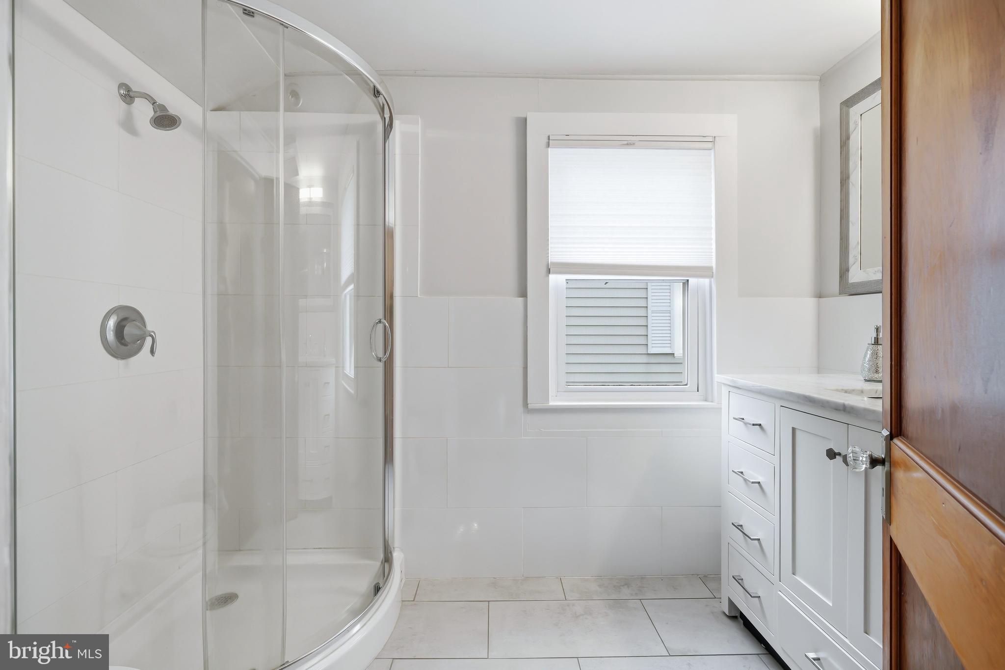 207 Crusader Road Cambridge, MD 21613 - Photo 59 of 76 a bathroom with a shower