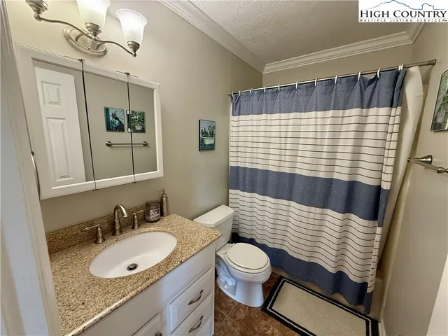 $327,000 | 174 Grouse Moor Drive, Unit 2, Sugar Mountain, NC 28604