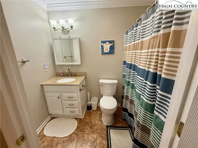 $327,000 | 174 Grouse Moor Drive, Unit 2, Sugar Mountain, NC 28604