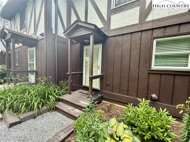 $327,000 | 174 Grouse Moor Drive, Unit 2, Sugar Mountain, NC 28604