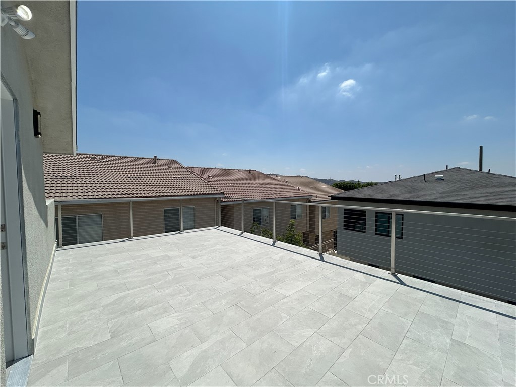 10363 Commerce Avenue Tujunga, CA 91042 - Photo 4 of 31 a house with a outdoor space