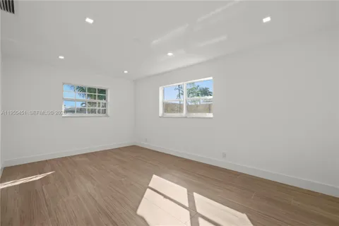 $1,025,000 | 5641 Northeast 21st Avenue, Fort Lauderdale, FL 33308