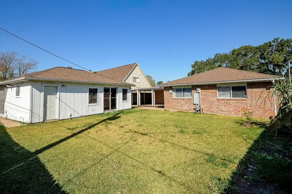 $2,400 | 9215 Sharpcrest Street, Houston, TX 77036