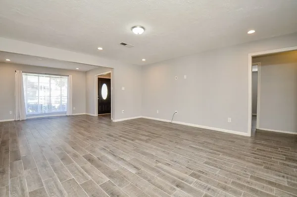 $2,400 | 9215 Sharpcrest Street, Houston, TX 77036