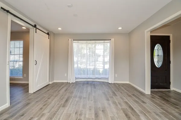 $2,400 | 9215 Sharpcrest Street, Houston, TX 77036