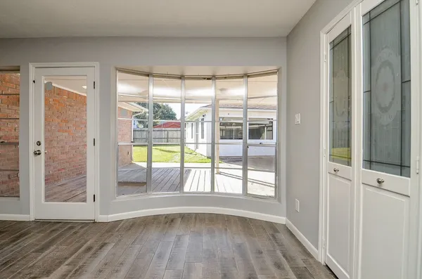 $2,400 | 9215 Sharpcrest Street, Houston, TX 77036