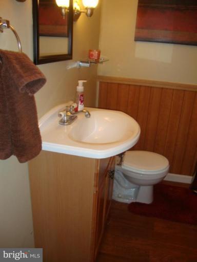 3608 Falling Green Road Olney, MD 20832 - Photo 13 of 30 Half Bath 1