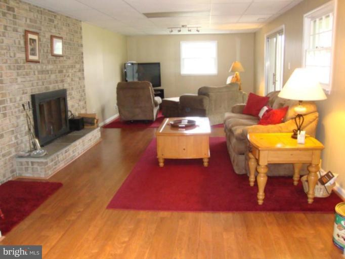 3608 Falling Green Road Olney, MD 20832 - Photo 23 of 30 Family Room