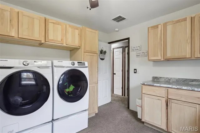 $850,000 | 688 Donnell Avenue, Donnellson, IL 62019