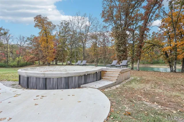 $850,000 | 688 Donnell Avenue, Donnellson, IL 62019