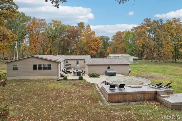 $850,000 | 688 Donnell Avenue, Donnellson, IL 62019