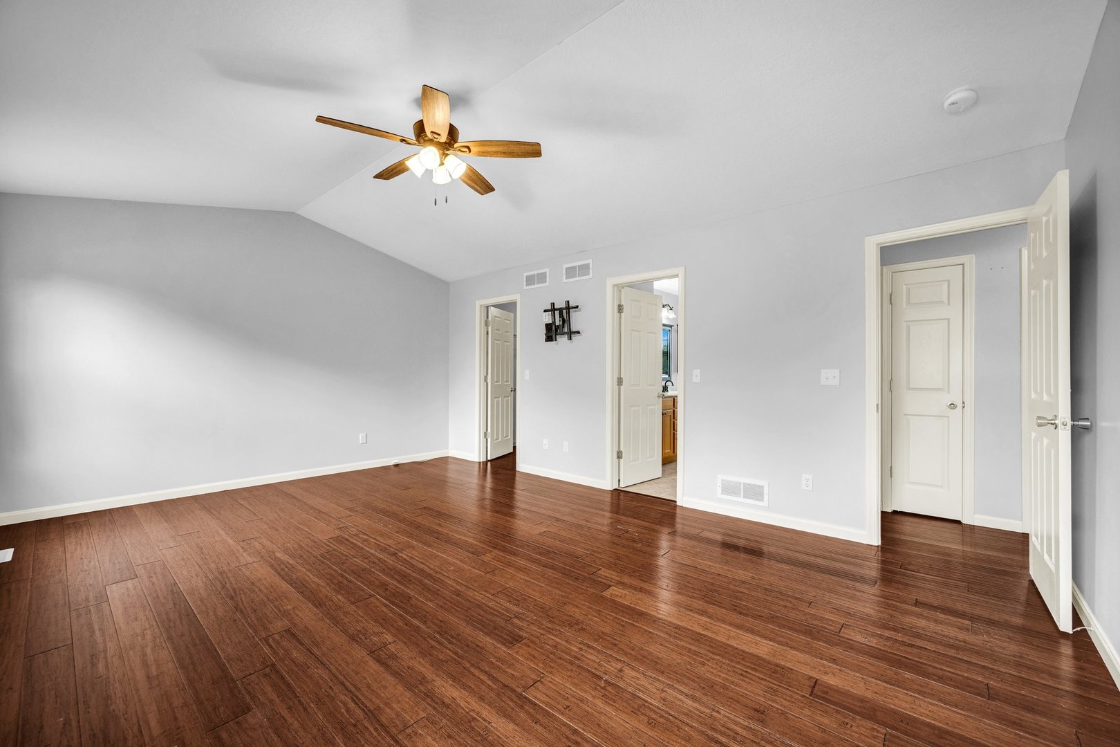 2309 Savanna Road Bloomington, IL 61705 - Photo 19 of 43 Gallery Image 19