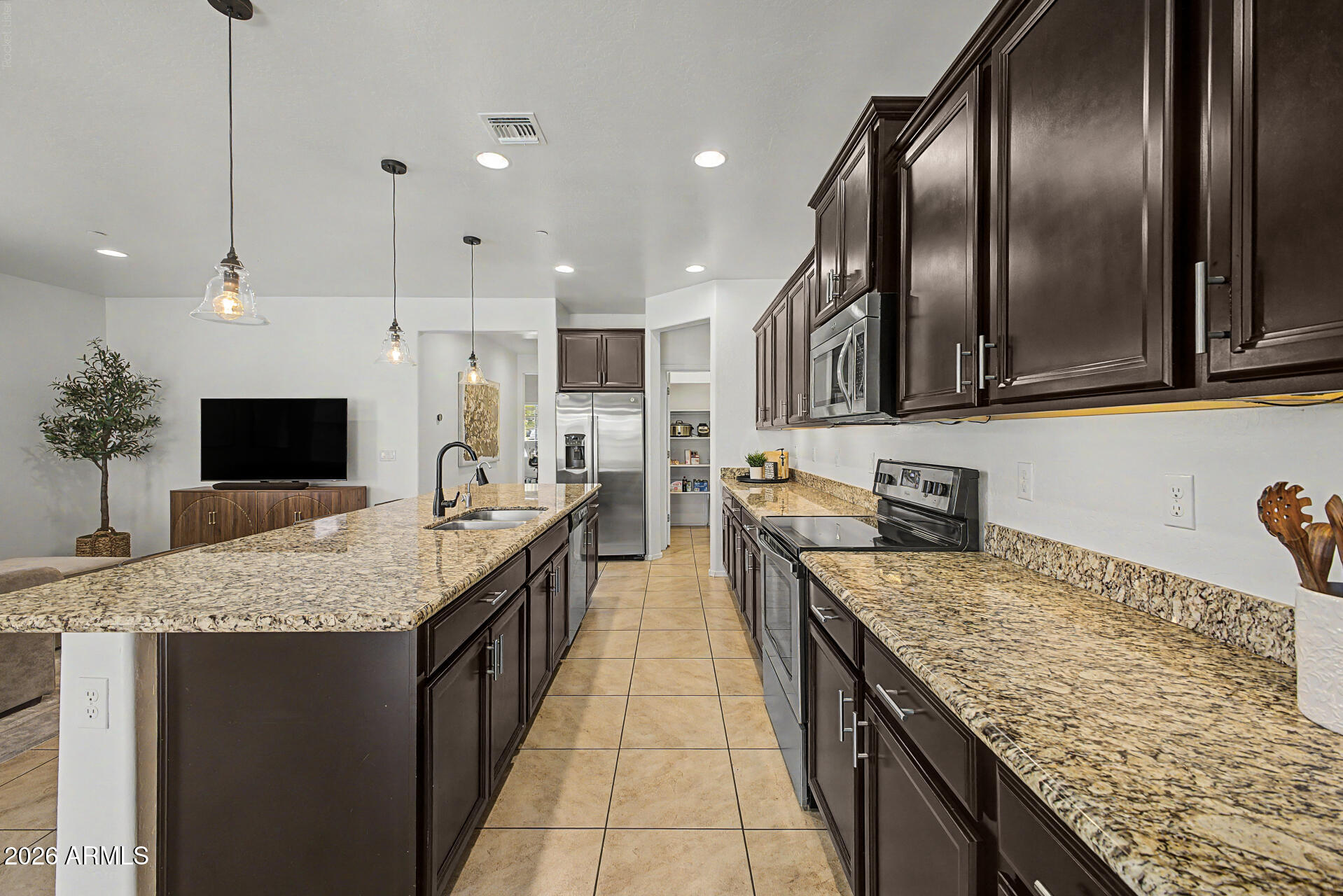 21257 West Berkeley Road Buckeye, AZ 85396 - Photo 9 of 37 12 - Berkeley