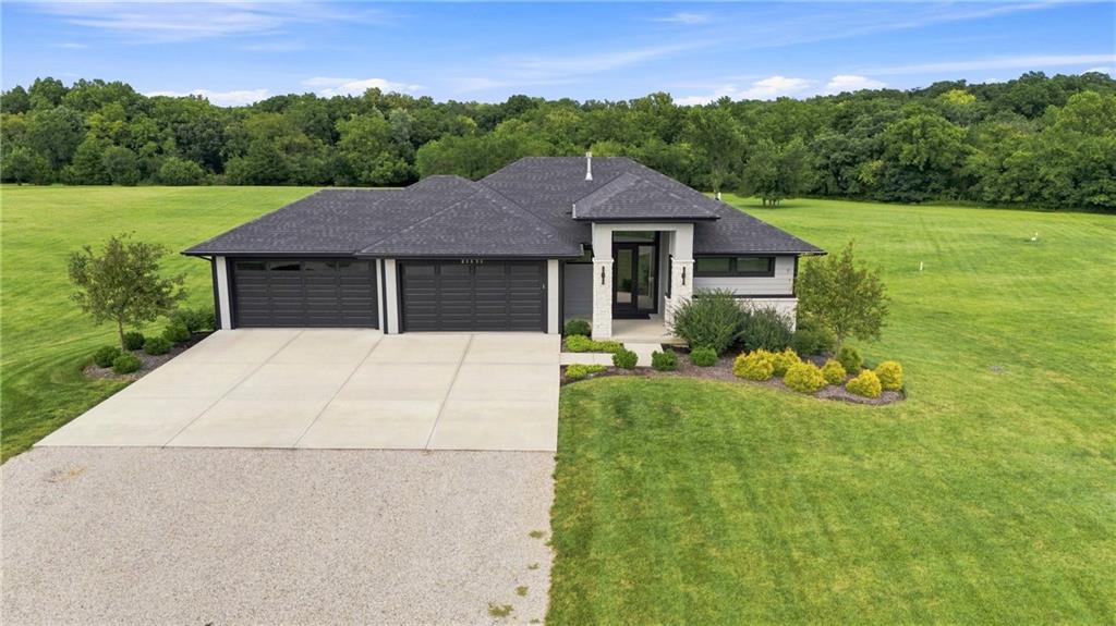 21431 Deer Ridge Dr Spring Hill Spring Hill, KS 66083 - Photo 2 of 50 Gallery Image 2