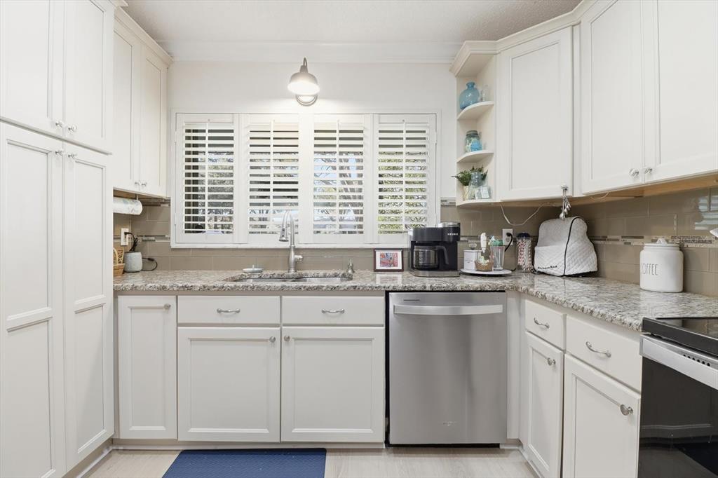 9285 Southwest 89th Terrace, Unit A Ocala, FL 34481 - Photo 11 of 39