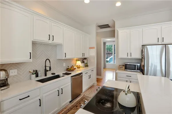 $425,000 | 18123 Cusachs Drive, Covington, LA 70433