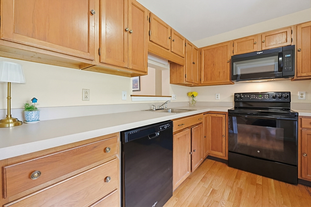 39 Stall Brook Road, Unit 39 Milford, MA 01757 - Photo 11 of 40