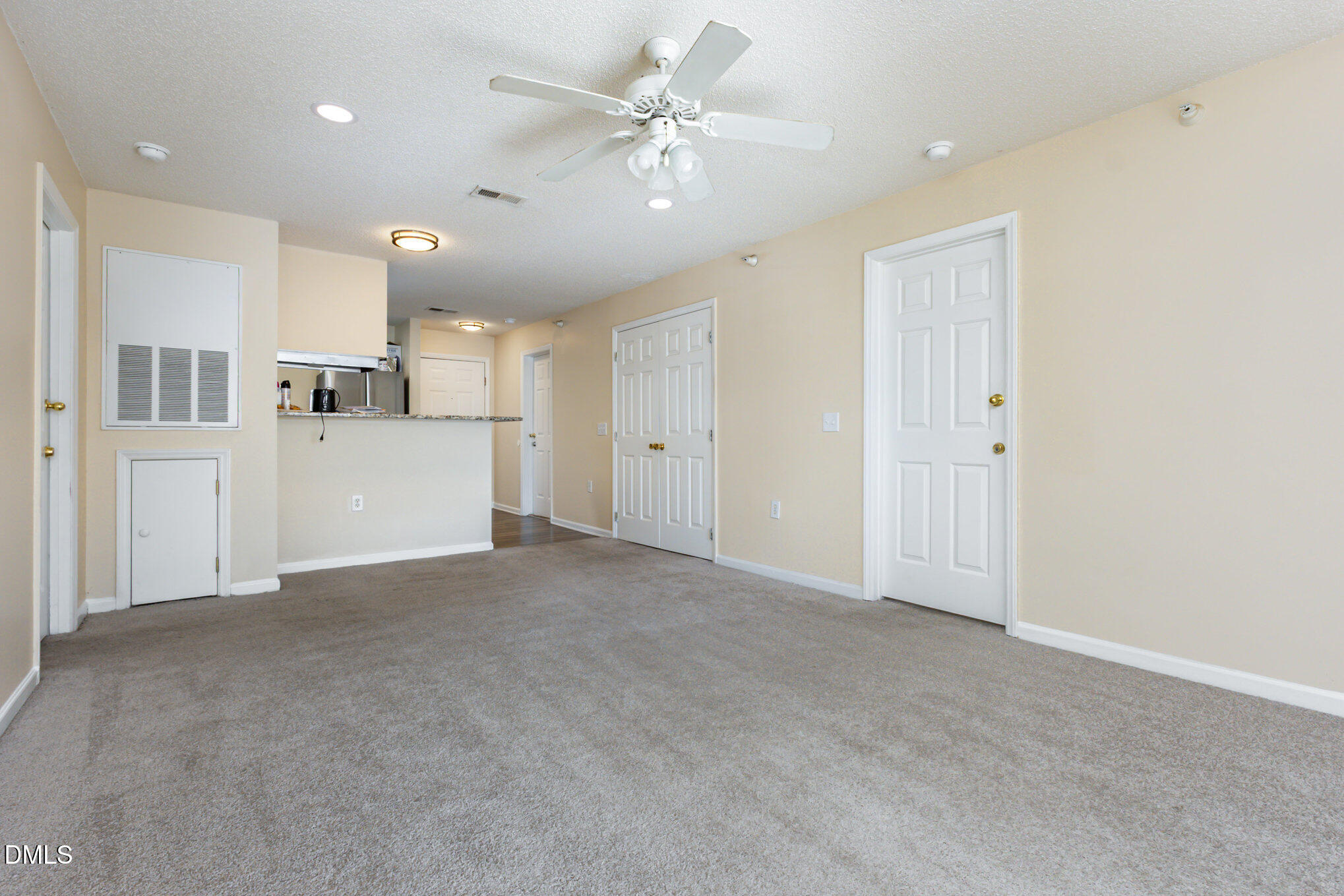 2000 University Woods Road, Unit 303 Raleigh, NC 27603 - Photo 5 of 17 004_file_630