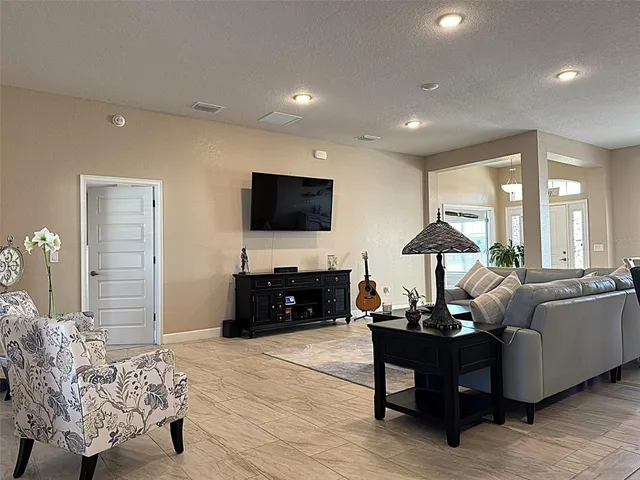 $424,900 | 9097 Southeast 48th Court Road, Ocala, FL 34480