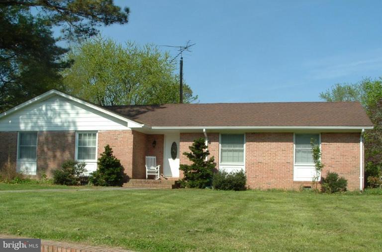 1 Algonquin Road Cambridge, MD 21613 - Photo 1 of 11 Exterior (Main)