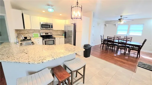 $2,000 | 111 Vista Drive, Unit A, Belle Chasse, LA 70037