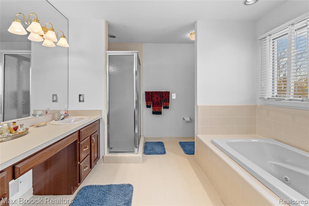 41450 Mission Lane Novi, MI 48167 - Photo 23 of 44
