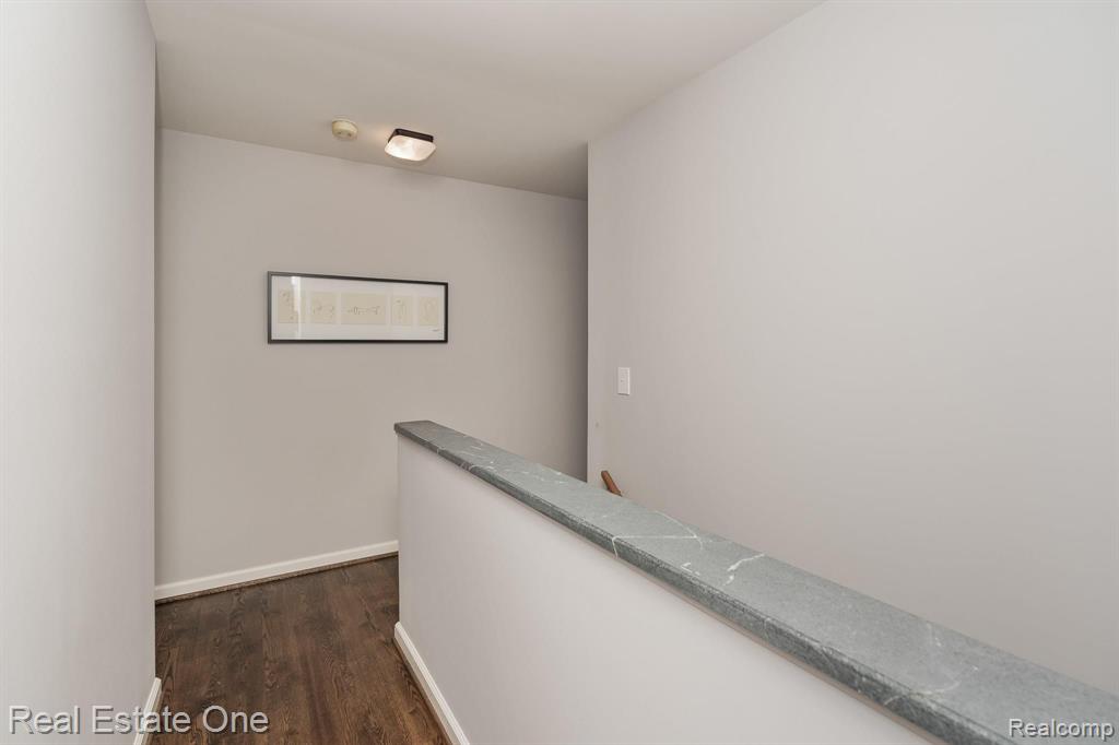 1214 Valley Circle, Unit 9 Rochester Hills, MI 48309 - Photo 17 of 29