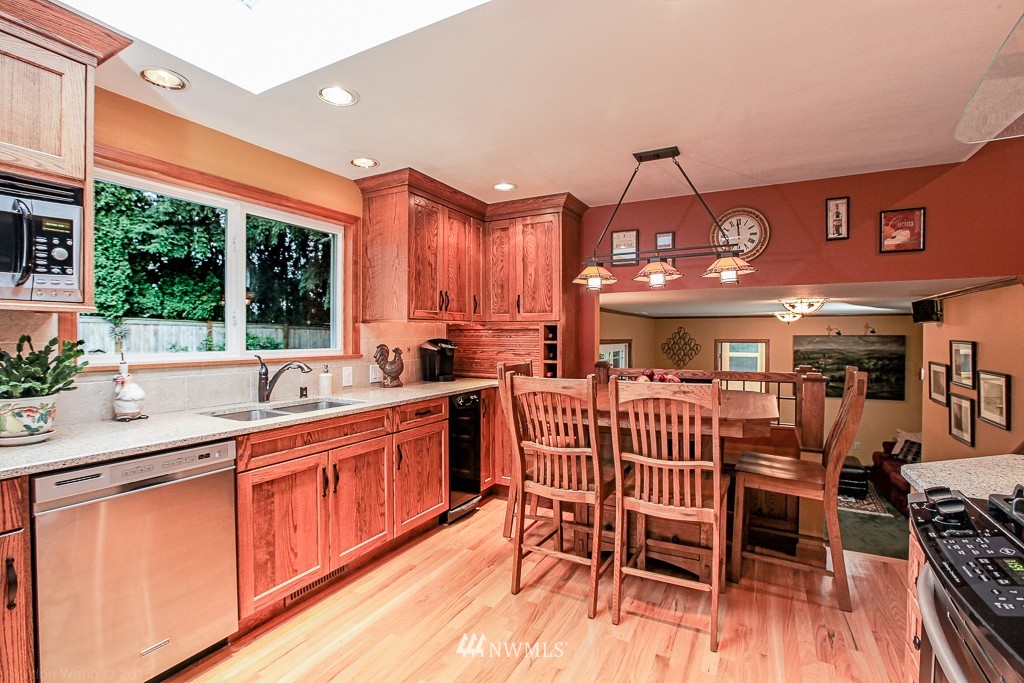 2609 181st Place Southeast Bothell, WA 98012 - Photo 5 of 15 Gallery Image 5