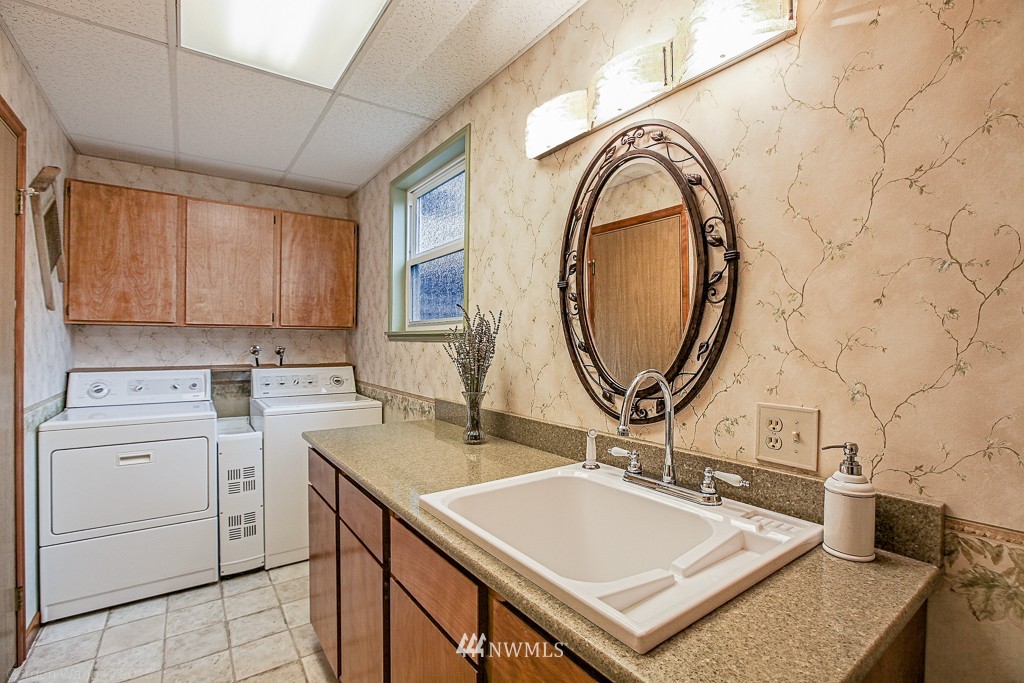 2609 181st Place Southeast Bothell, WA 98012 - Photo 10 of 15 Gallery Image 10