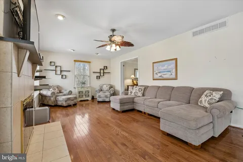 $585,000 | 1705 Rockcrest Court, Williamstown, NJ 08094