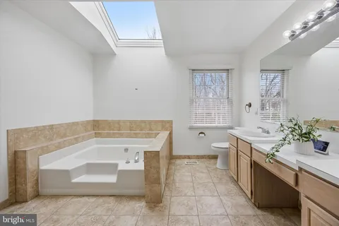 $585,000 | 1705 Rockcrest Court, Williamstown, NJ 08094